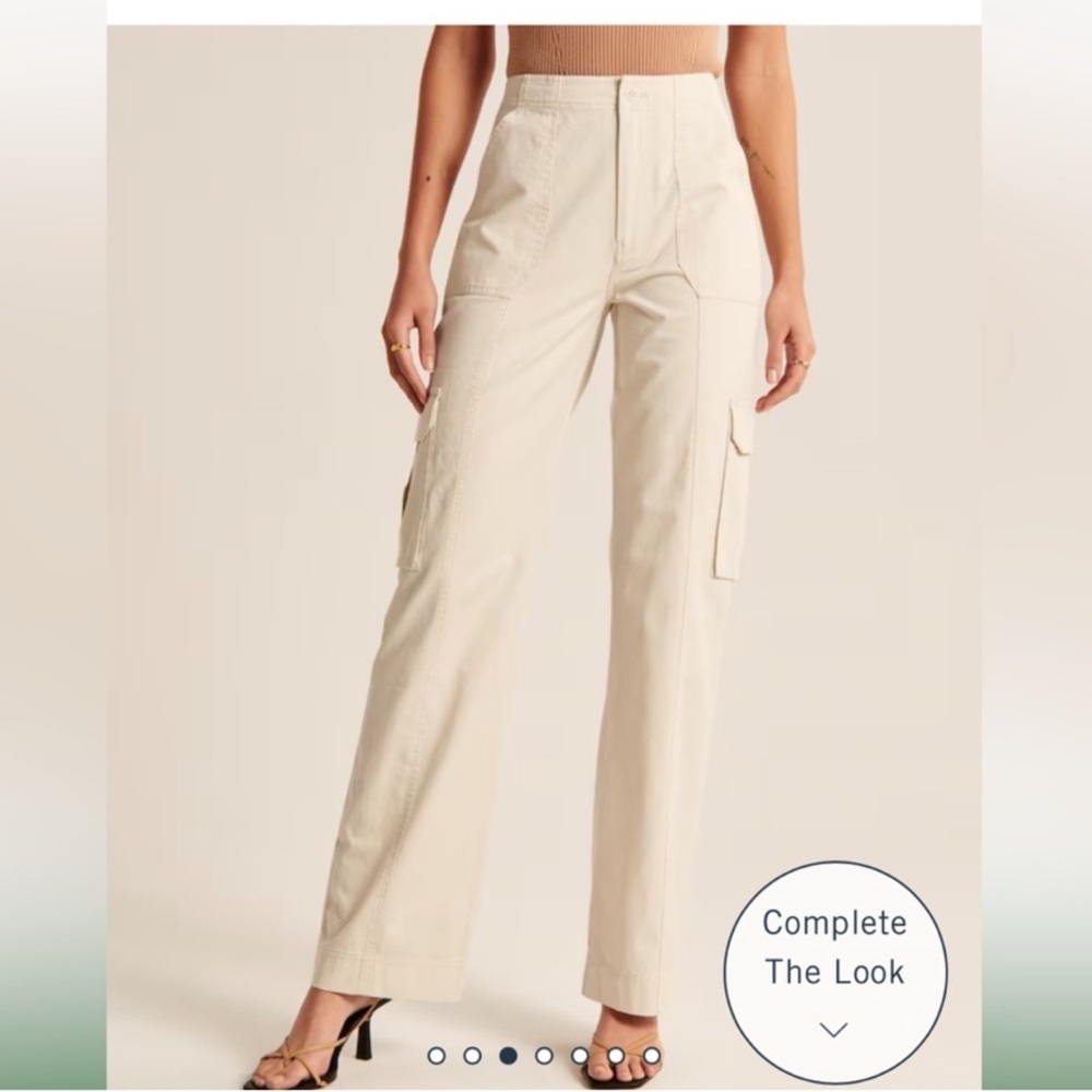 Abercrombie Relaxed Cargo Pant in Cream